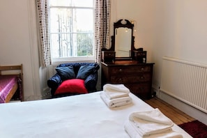 Apartment (5 Bedrooms)