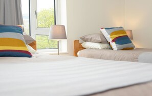 Tvåbäddsrum - 2 enkelsängar | Gratis wi-fi och sängkläder
