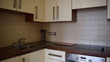 Apartment (2 Bedrooms) | Private kitchen