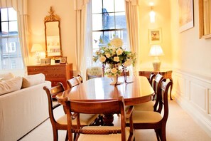 公寓 (2 Bedrooms) | 客廳 | 電視