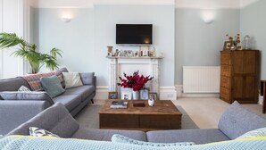 Apartment, 1 Bedroom | Living room - Gorgeous Central Apartment With Sea Views (Brighton)