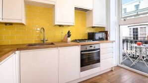 Apartment, 1 Bedroom | Private kitchen - Gorgeous Central Apartment With Sea Views (Brighton)