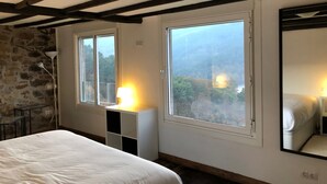 Panoramic Cottage, 2 Bedrooms, River View, Mountainside - Casa Campacinas (Panton)