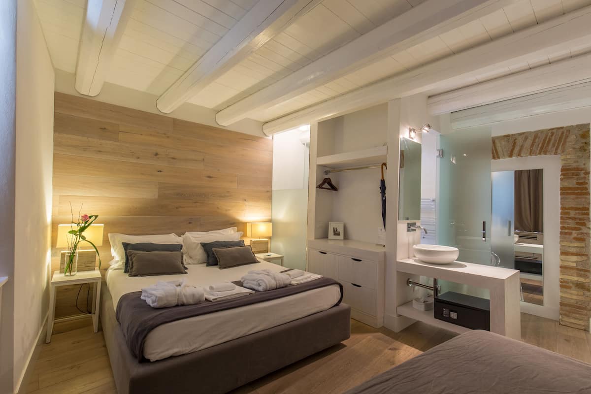 1 bedroom, premium bedding, down duvets, memory-foam beds