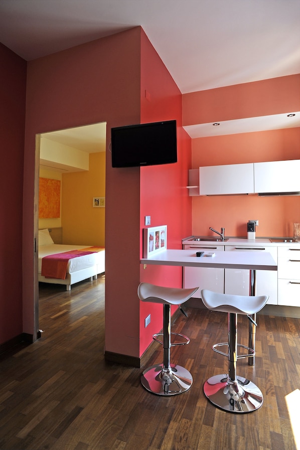 Apartment, 2 Bedrooms | Private kitchen | Fridge, microwave, stovetop