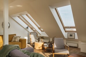 頂層客房 | 客廳 | 平面電視