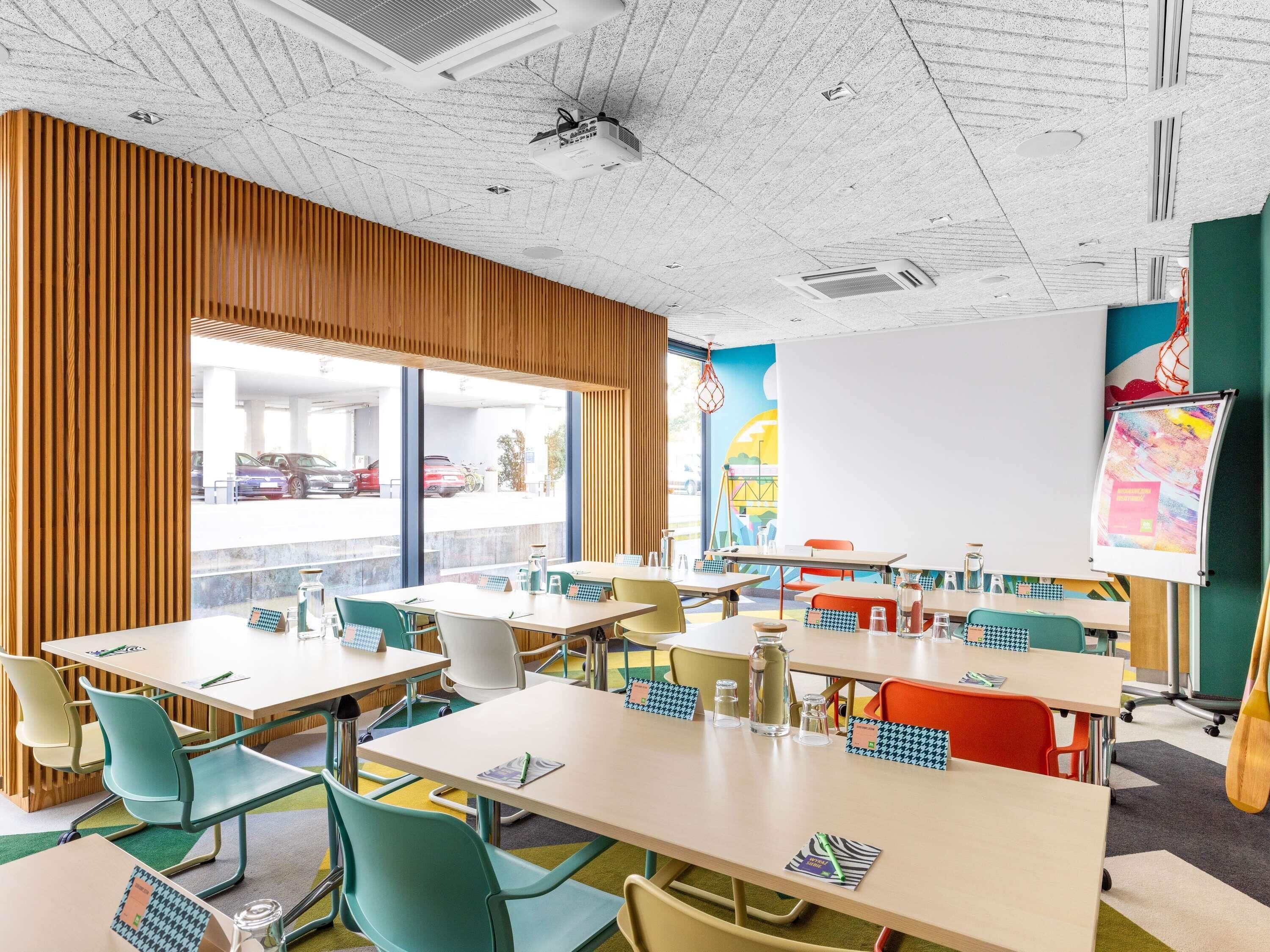 Meeting facility
