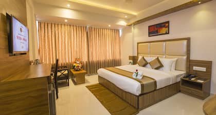 Grand Plaza Suites