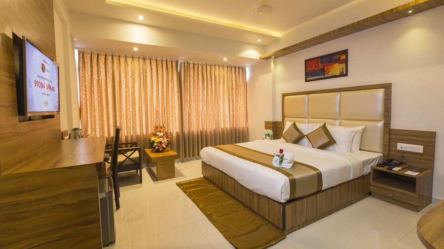Grand Plaza Suites