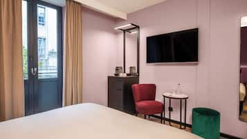Medium Room | Premium bedding, in-room safe, blackout drapes, soundproofing