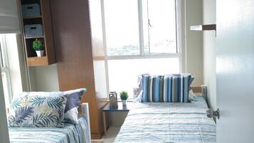 2 bedrooms, in-room safe, desk, laptop workspace