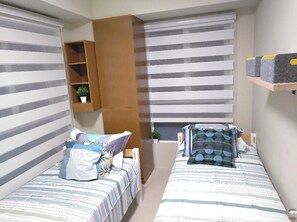 Family Apartment | 2 bedrooms, in-room safe, desk, laptop workspace - Avida Tower Sucat (Parañaque)