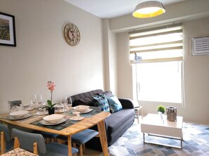 Family Apartment | Living area | Flat-screen TV - Avida Tower Sucat (Parañaque)