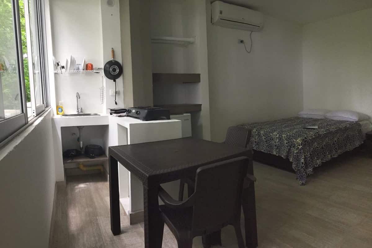 standard double room, 1 double bed | laptop workspace, free wifi