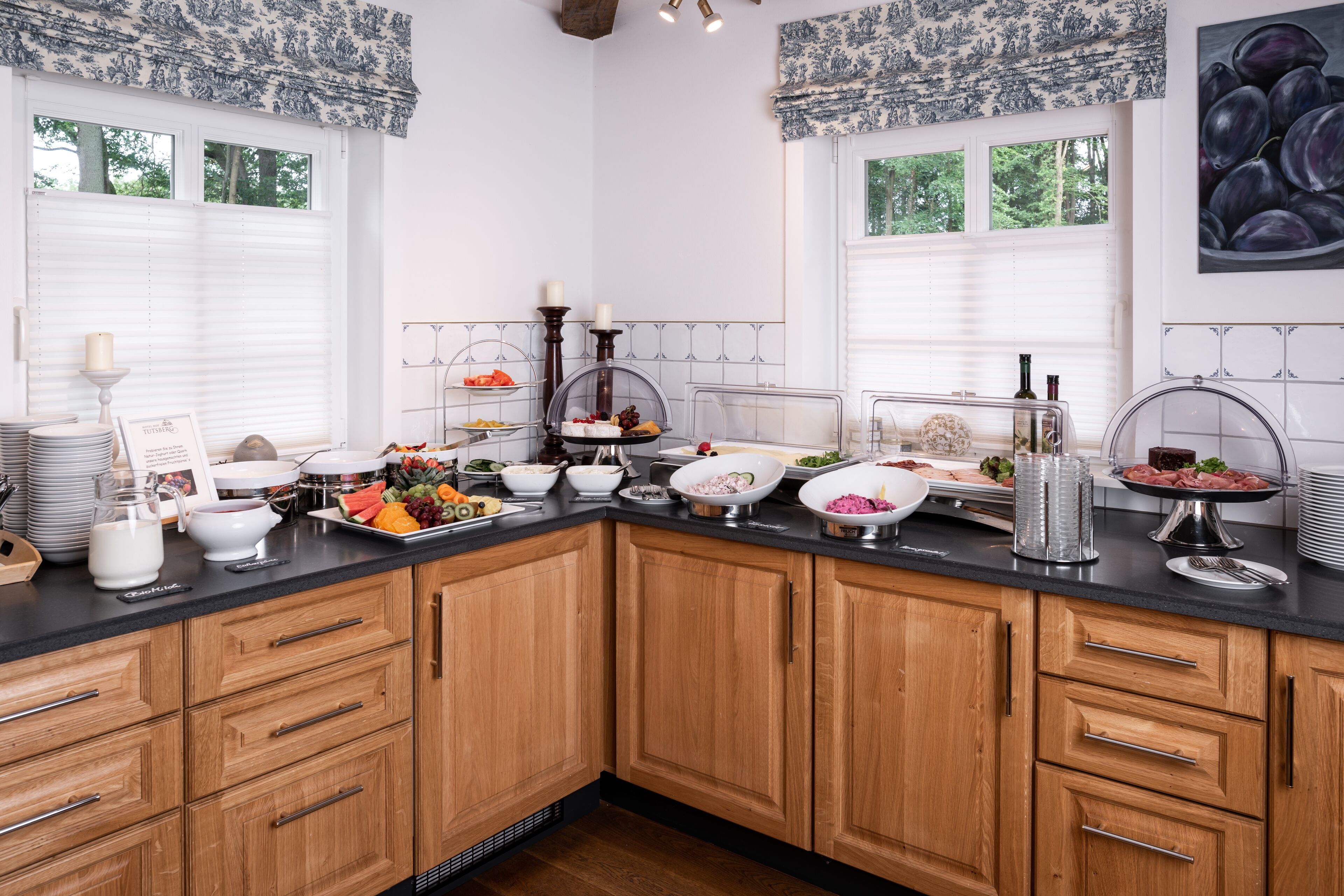 daily buffet breakfast (eur 13.50 per person)