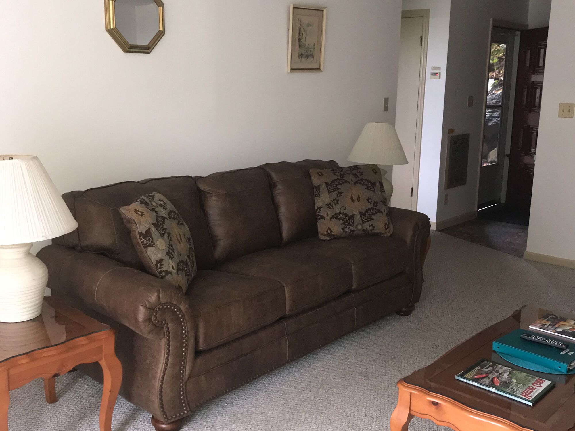 1 Bedroom Skyleaf Condo w great views. Rented by Sugar Mtn Lodging