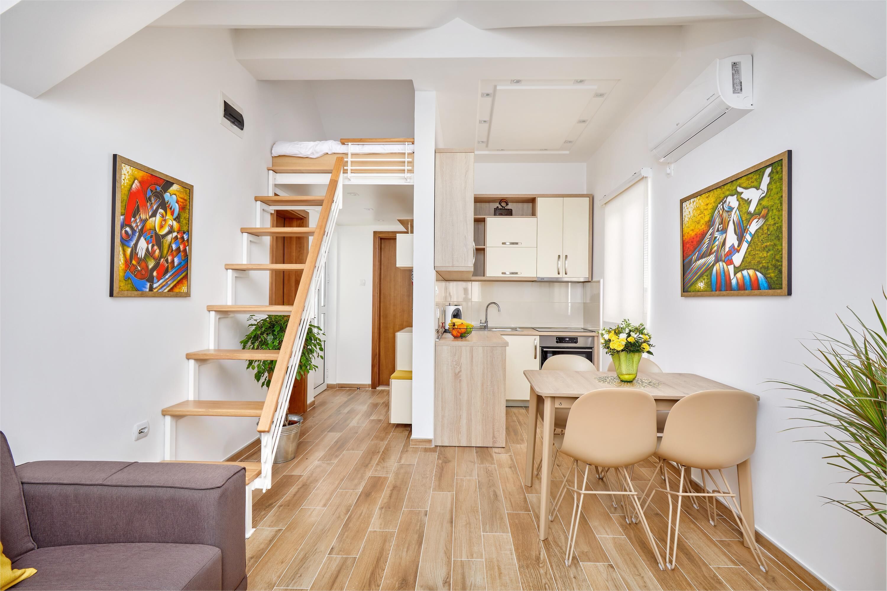 Leilighet – design | Oppholdsrom | Flatskjerm-TV og DVD-spiller