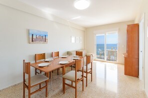 Dining - TURIA - Modern apartment on the beachfront (Tavernes de la Valldigna)