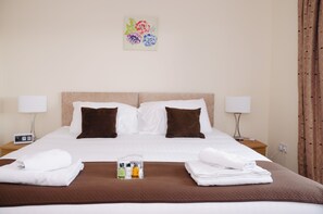 Elforma - Tudsbery House | 1 bedroom, premium bedding, desk, soundproofing - Elforma - Tudsbery House (Edinburgh)