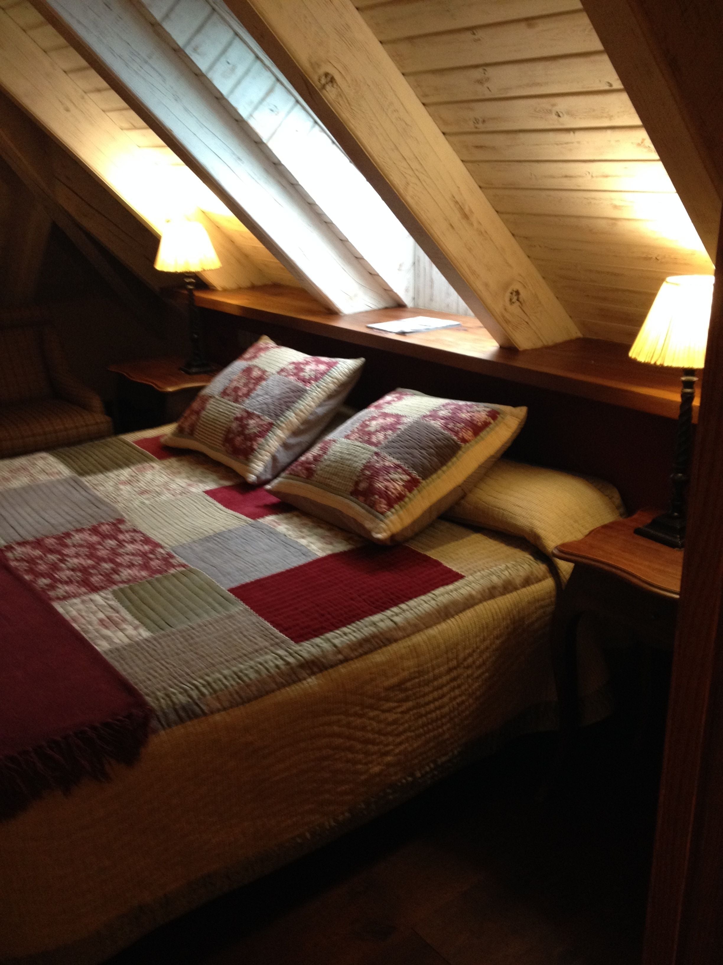 standard double or twin room | 1 bedroom, in-room safe, desk, free cots/infant beds