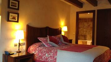 Suite | In-room safe, desk, free cribs/infant beds, free WiFi