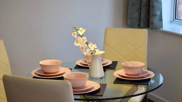 Apartment (2 Bedrooms) | Private kitchen
