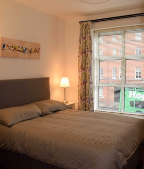 อพาร์ทเมนท์ (2 Bedrooms) | 2 ห้องนอน, เครื่องนอนระดับพรีเมียม, พื้นที่ทำงานแบบใช้แล็ปท็อป