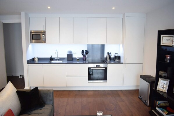 Apartment, 1 Bedroom | Private kitchen