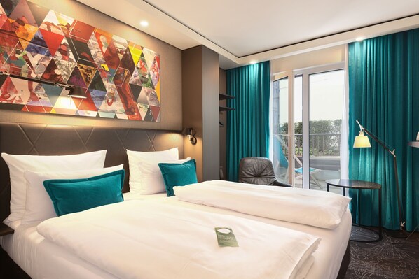 Standard Room, 1 Queen Bed, Terrace