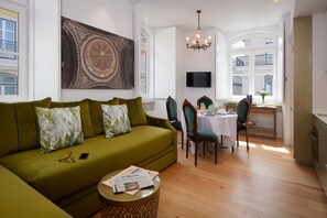 Standard Apartment, 1 Bedroom | Living area