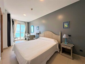 Twin Room, Sea View | Wi-fi percuma, cadar katil 