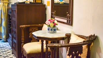 Deluxe Room , 2 Double Beds | Living area | TV