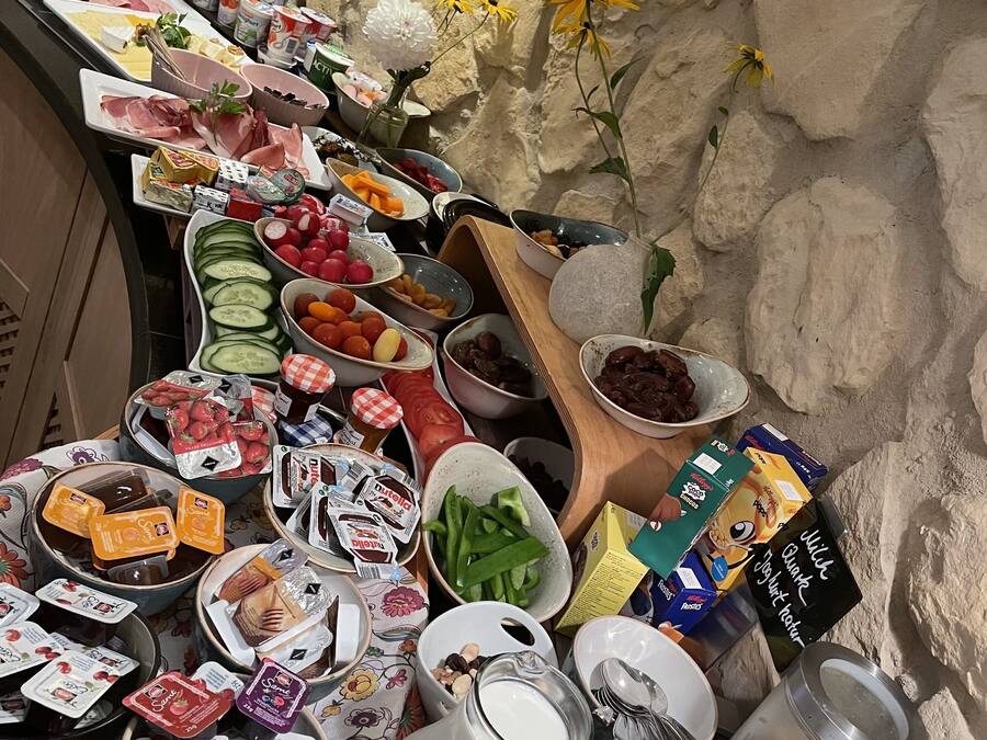 Daily buffet breakfast for a fee