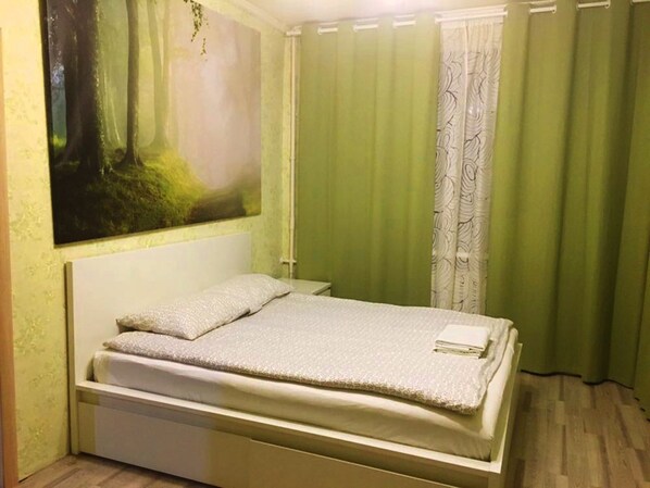 อพาร์ทเมนท์ | โต๊ะทำงาน, เตารีด/โต๊ะรีดผ้า, Wi-Fi ฟรี