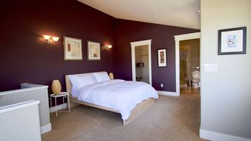 3 bedrooms, individually decorated, individually furnished