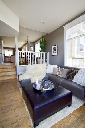 Deluxe House, 3 Bedrooms | 3 bedrooms, individually decorated, individually furnished - Comfort and Grace on Queen Anne Hill (Seattle)