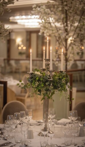 Innenbereich für Hochzeiten