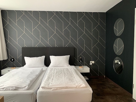Double Room. MOTELO Bielefeld