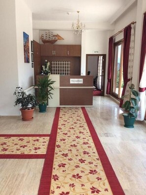 Reception - Hasdikoz Abdik Hotel (Of)