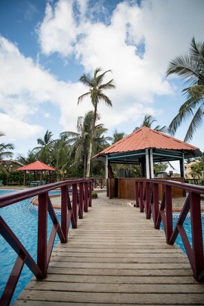Outdoor pool, pool loungers