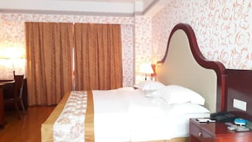 Suite | 1 kamar tidur, selimut bulu angsa, bantalan ekstra lembut, dan brankas