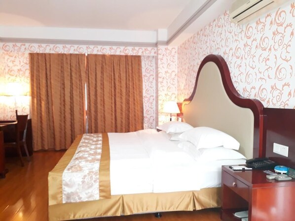 Suite | 1 bedroom, down duvets, pillow-top beds, in-room safe - Sogecoa Apart Hotel (Maputo)