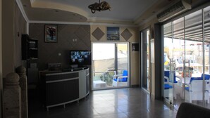 Reception - Mervan Otel (Bodrum)