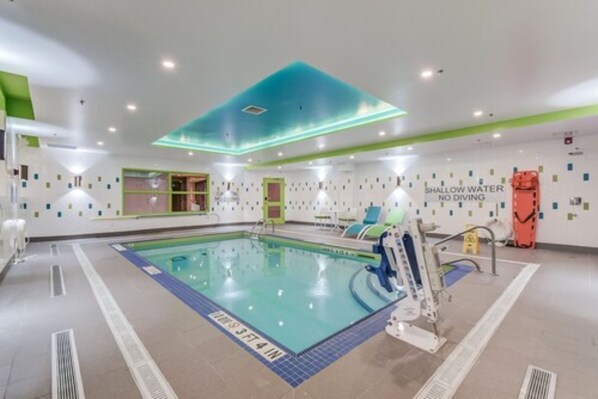 Indendørs pool