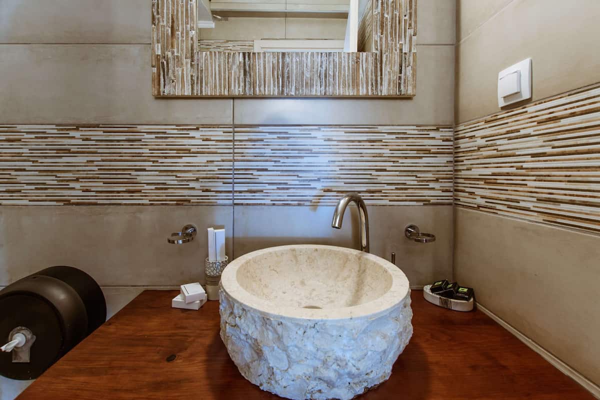 Triple Room, Balcony | Bathroom | Shower, hair dryer, bathrobes, slippers