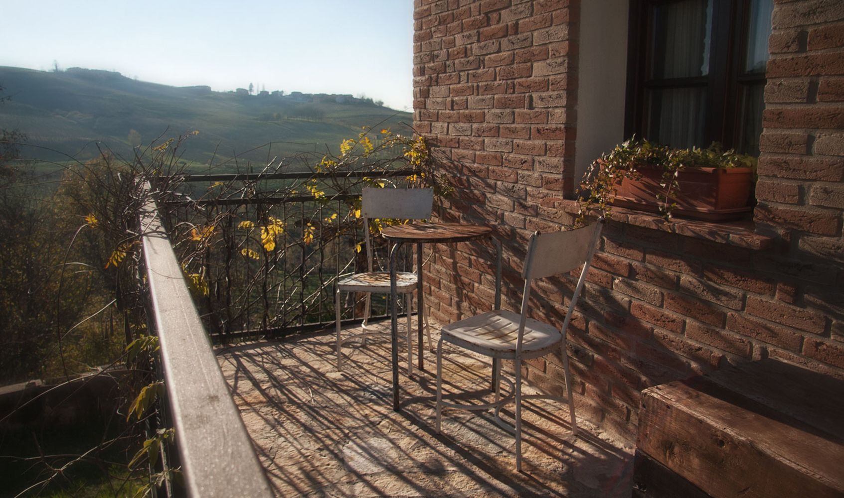 Habitación clásica doble, balcón | Ropa de cama de alta calidad y sistema de insonorización