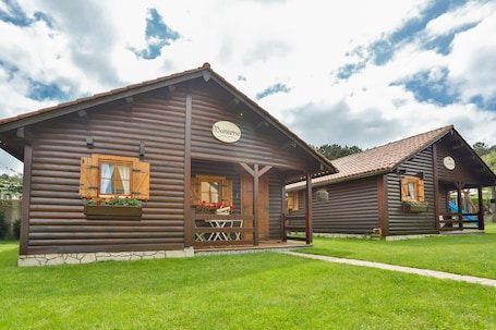 Cabin, 1 Bedroom | Premium bedding, down comforters, memory foam beds