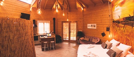 Cabane, 1 chambre | Bureau, lits bébé (gratuits), Wi-Fi gratuit, draps fournis