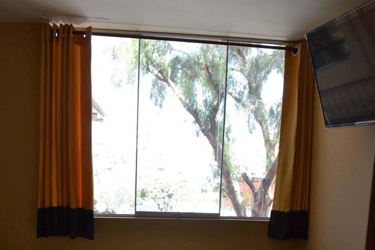 Standard Single Room | 1 bedroom, in-room safe, iron/ironing board (on request), WiFi (free)
