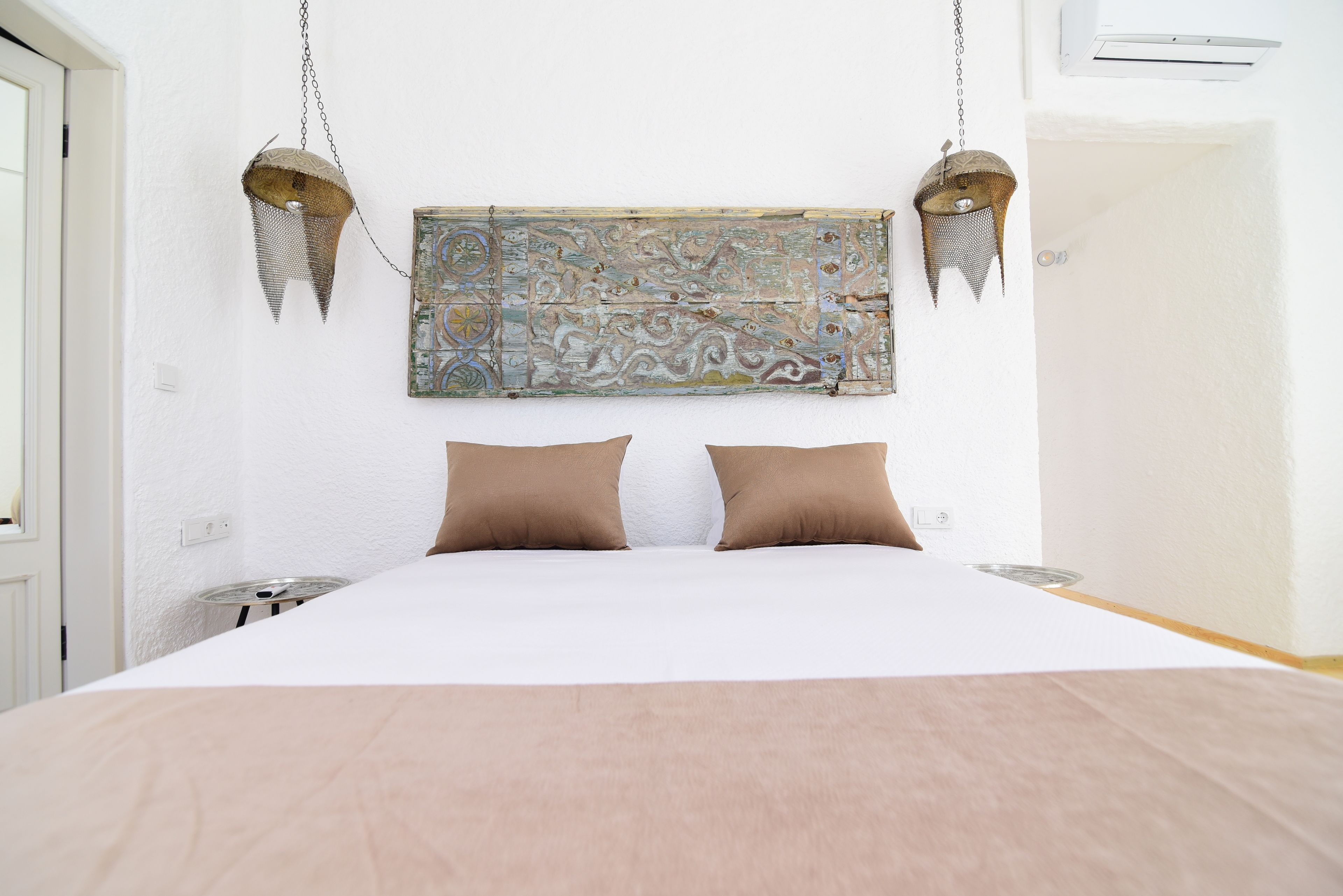 egyptian cotton sheets, premium bedding, minibar